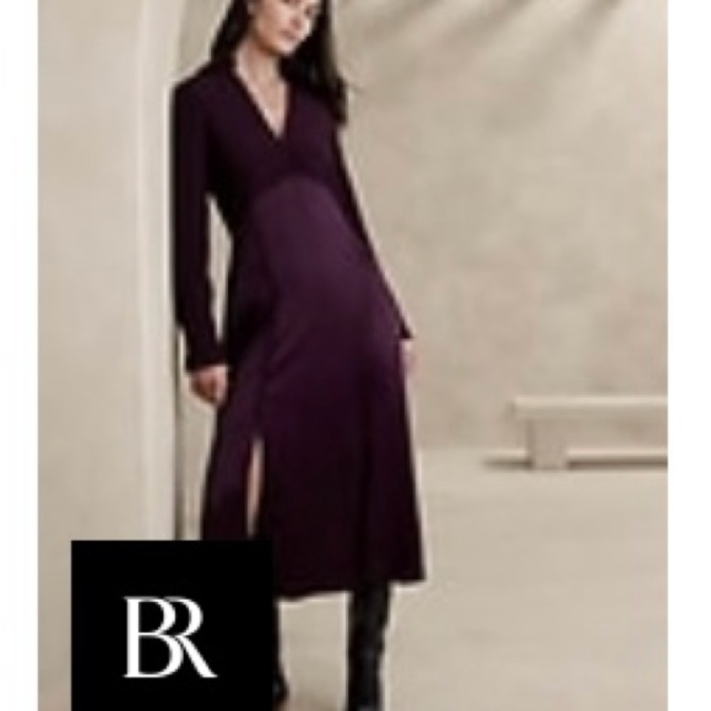 Banana Republic v-neck, empire waist, slit skirt midi dress.